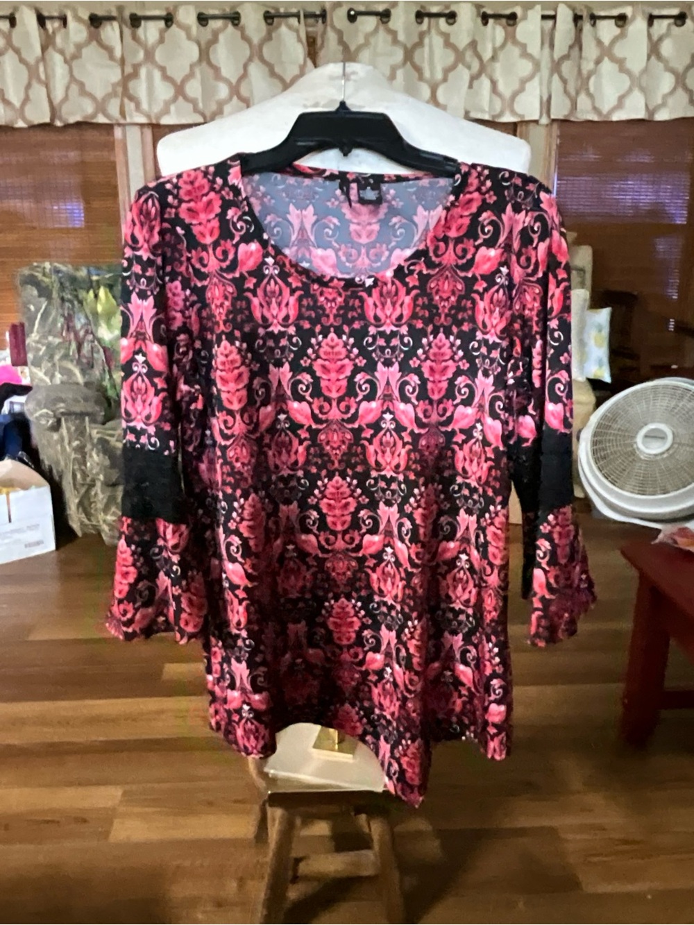 New directions size medium ladies top